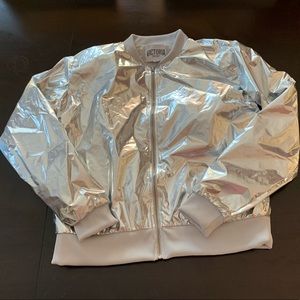 Fashion, workout, wind breaker. multi use jacket.